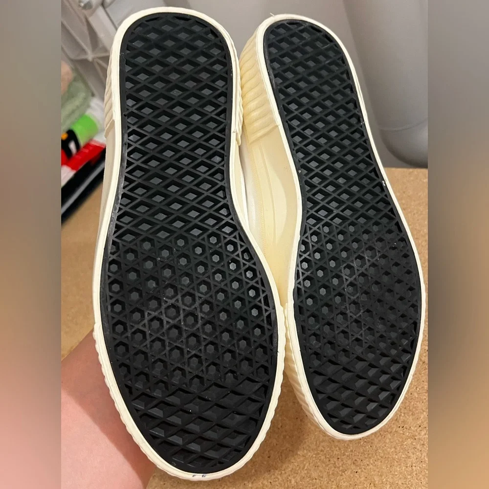 s.Oliver Canvas Sneakers Size 37 - Picture 7 of 15